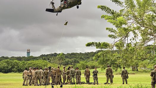 Panamá informó que del 12 de enero al 26 de febrero se desarrollará un programa de entrenamiento conjunto en la Escuela de Selva de la Base Aeronaval Almirante Cristóbal Colón y en la Infantería de Marina de la Base Naval Capitán de Fragata Noel Antonio Rodríguez Justavino. Panamá informó que del 12 de enero al 26 de febrero se desarrollará un programa de entrenamiento conjunto en la Escuela de Selva de la Base Aeronaval Almirante Cristóbal Colón y en la Infantería de Marina de la Base Naval Capitán de Fragata Noel Antonio Rodríguez Justavino.