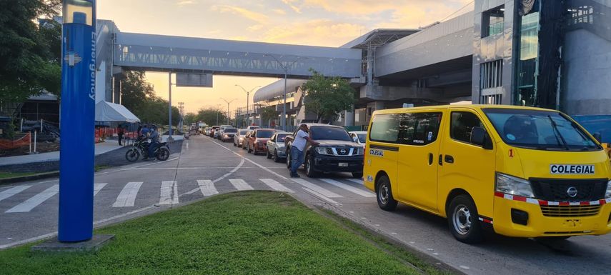 Transportistas de carga de la capital se unen a protestas
