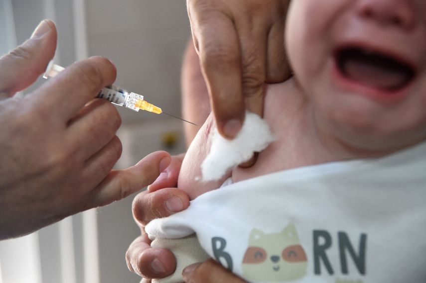 Trump estudia reducir recomendaciones de vacunas infantiles en EE.UU. Trump estudia reducir recomendaciones de vacunas infantiles en EE.UU.