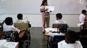 Meduca lanza concurso 2026 para maestros y profesores en colegios bilingües