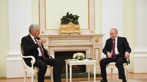 Vladimir Putin y el presidente de Cuba muestran su unidad frente a EEUU