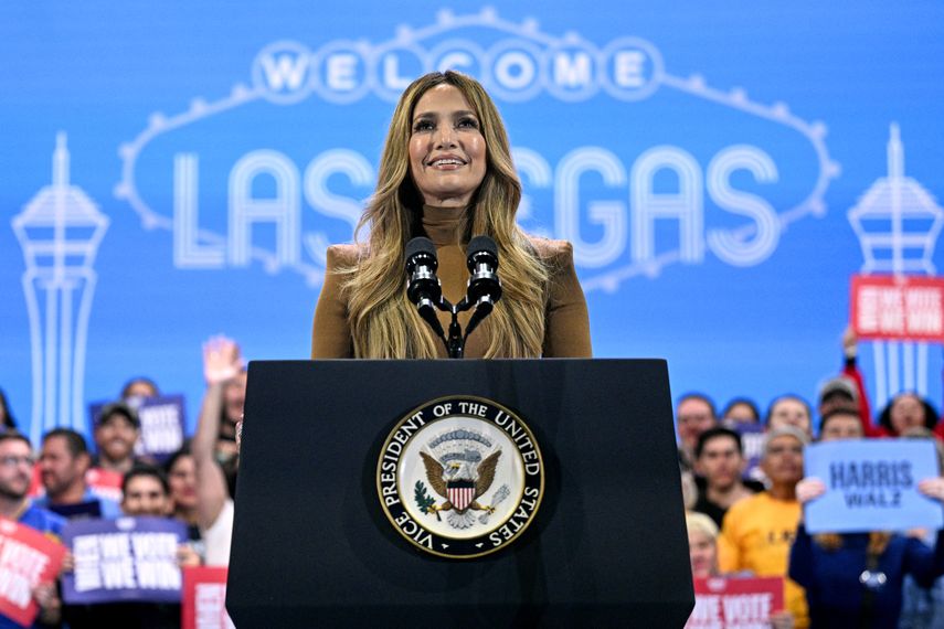 Jennifer Lopez llama a las mujeres y los latinos a votar por Harris. Jennifer Lopez llama a las mujeres y los latinos a votar por Harris.