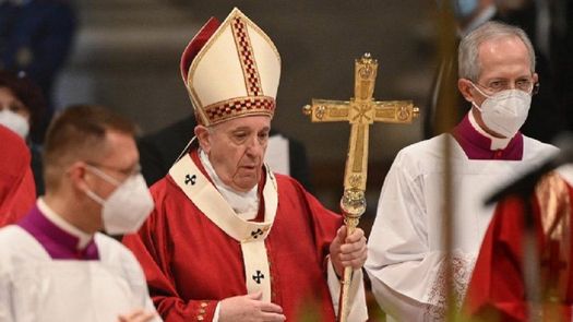 Papa Francisco lamenta ríos de sangre en Ucrania y pide corredores humanitarios
