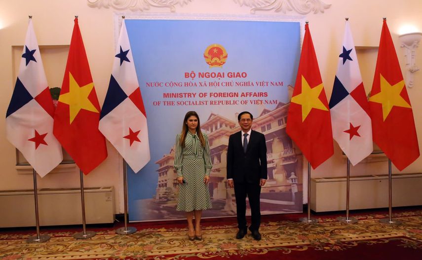 Canciller de Panamá inicia gira en Vietnam