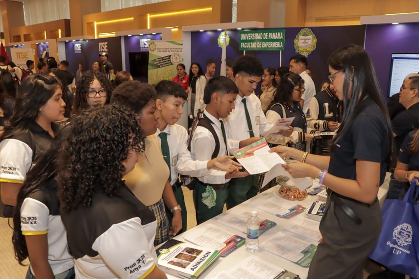 Más de 15 mil visitantes en la Expo Vocacional Futuro 360