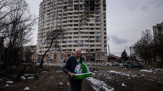 Ucrania dice que encontró 1.200 cuerpos cerca de Kiev, este se prepara para ataque