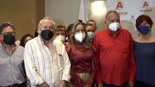 Cambio Democrático y Partido Alianza se reúnen con miras al próximo torneo electoral