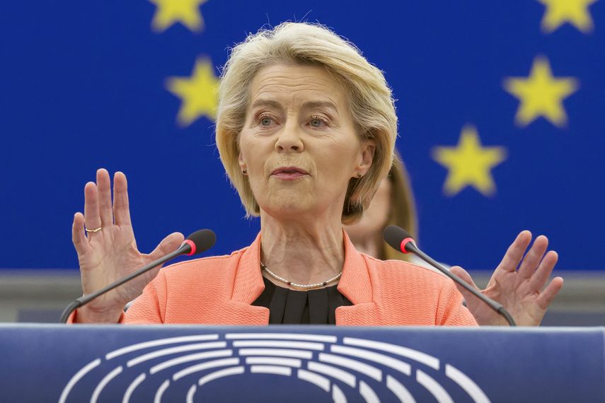 Von der Leyen anuncia aplazamiento de contramedidas a aranceles de Trump Von der Leyen anuncia aplazamiento de contramedidas a aranceles de Trump