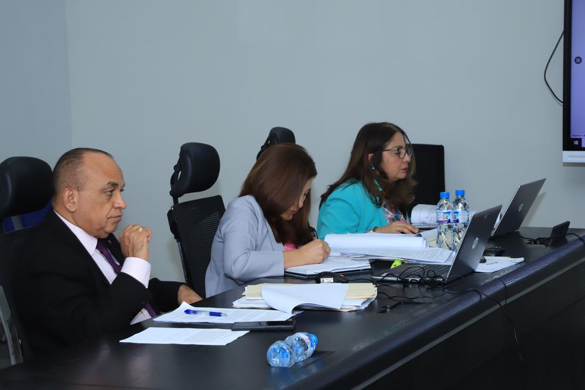 Continúan analizando las reformas a la CSS. Continúan analizando las reformas a la CSS.