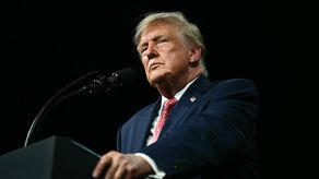 Trump vincula la inmigración con la violencia en Francia