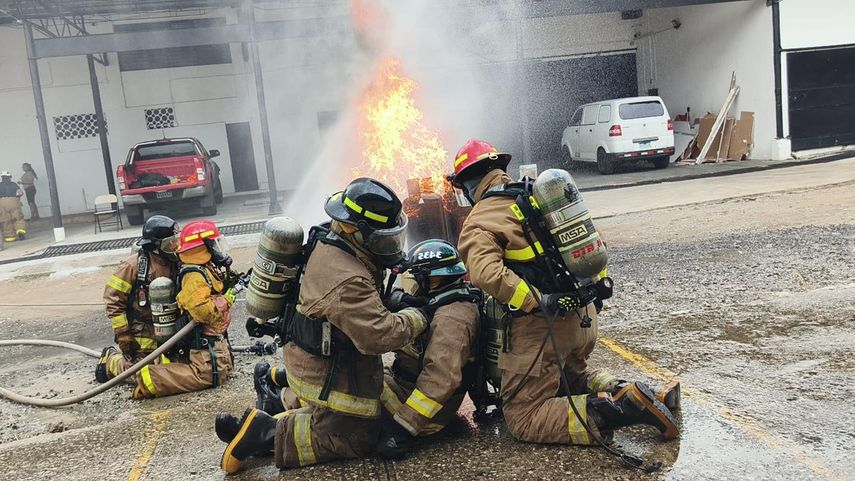 Bomberos reportan 589 emergencias por escape de gas e instan a la prevención