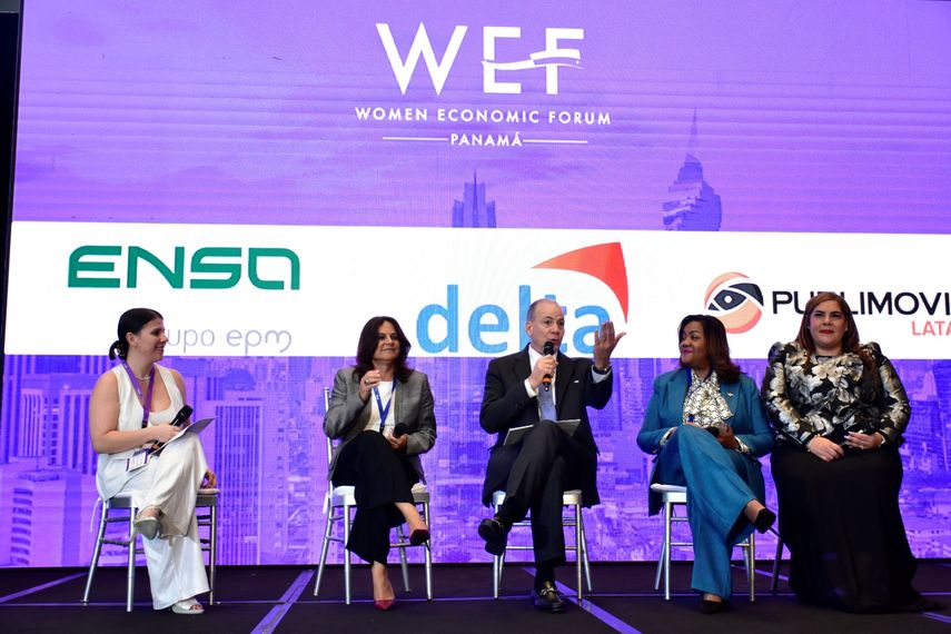 AES Panamá reafirma compromiso con sostenibilidad y equidad de género en Women Economic Forum
