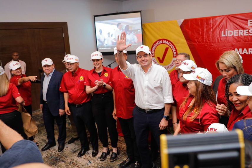 ¡Es oficial! PRD y Molirena concretan alianza para respaldar a Gaby Carrizo ¡Es oficial! PRD y Molirena concretan alianza para respaldar a Gaby Carrizo