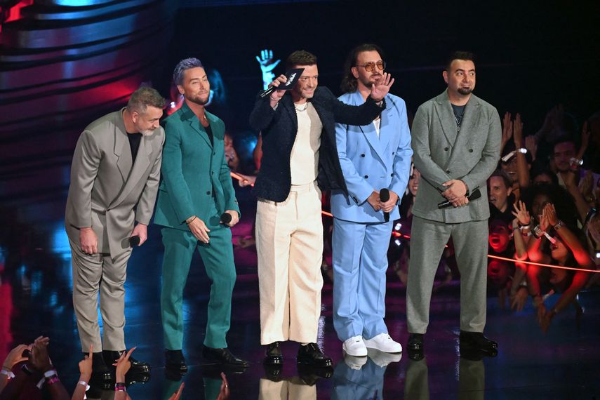 Banda NSYNC lanza una nueva canción después de 20 años