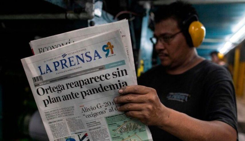Todo luego de publicar informaciones incómodas para sus gobiernos en Centroamérica, donde el periodismo independiente atraviesa días difíciles.