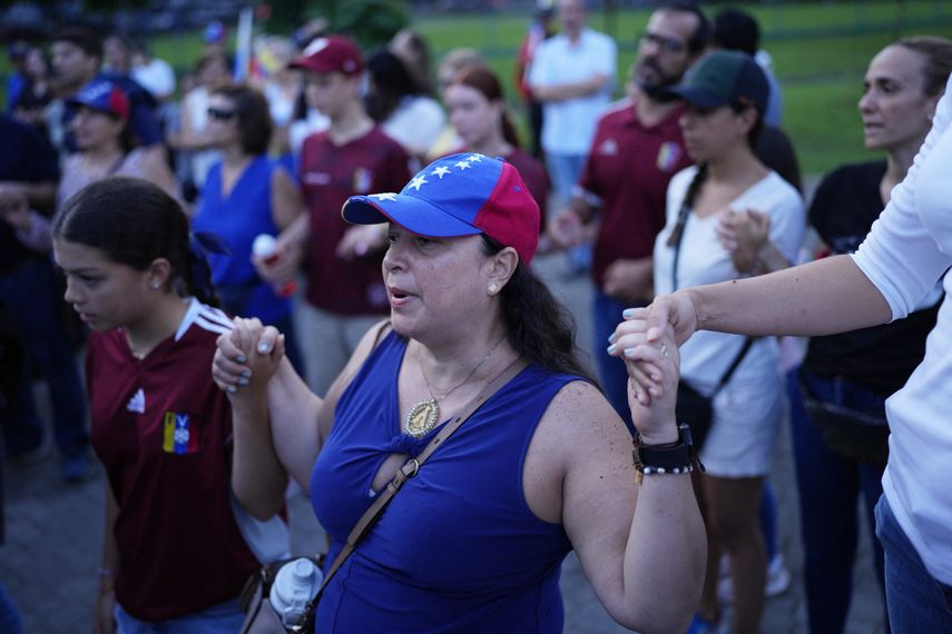 Más de 4,5 millones de migrantes venezolanos, regularizados en Latinoamérica