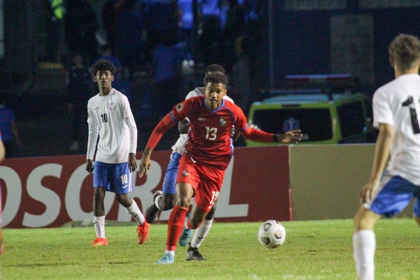 Panamá generó oportunidades para ampliar el marcador, pero algunas la desperdiciaron y en otras el poste le negaba el grito de gol.