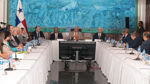 Estudiantes seleccionados para un mejor desenvolvimiento del desarrollo agropecuario. Estudiantes seleccionados para un mejor desenvolvimiento del desarrollo agropecuario.