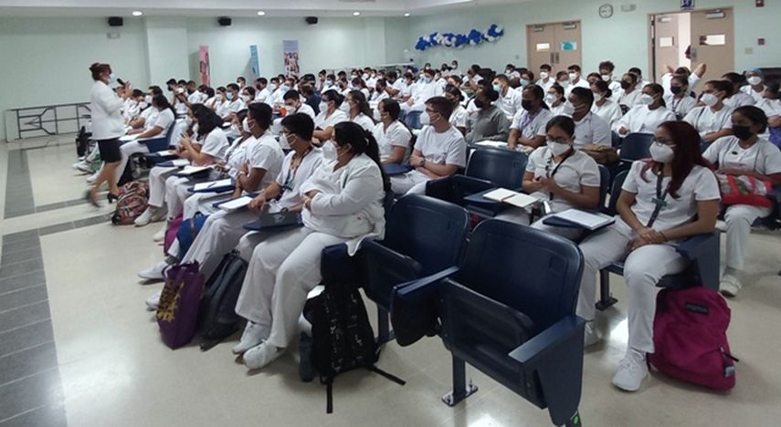 Estudiantes de la UP se capacitan sobre viruela del mono