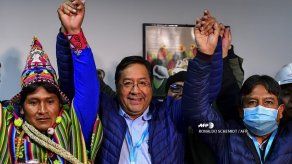 Arce se impone en primera vuelta de presidenciales de Bolivia