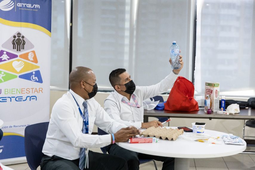 Con el cumplimiento de políticas permanente de reciclaje y ahorro energético, la Empresa de Transmisión Eléctrica (ETESA), realiza para estas fechas una campaña para la promoción y desarrollo de la buena disposición de los desechos a través del reciclaje.