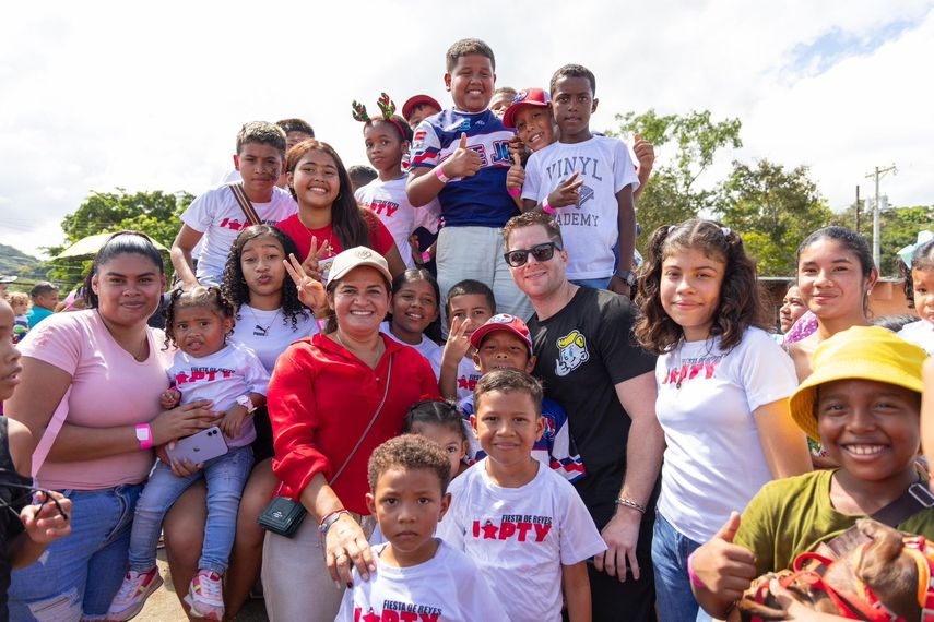 Más de 10 mil niños celebraron el Día de Reyes junto al alcalde Mayer Mizrachi