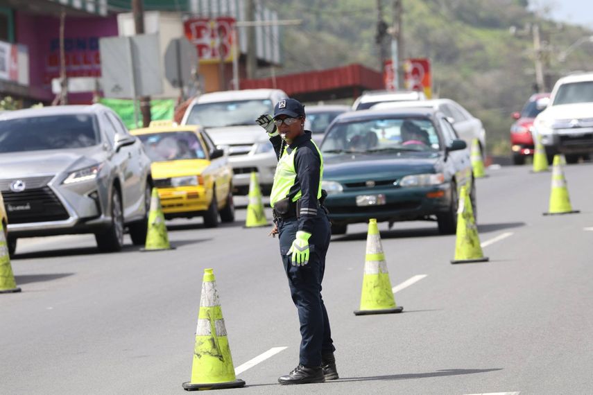 La Policía Nacional informó que a partir de este jueves se implementará un operativo de inversión de carriles en dirección hacia el interior del país
