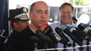 Ministro Aguilera evalúa denunciar a Martinelli por difamación sobre lavado de dinero