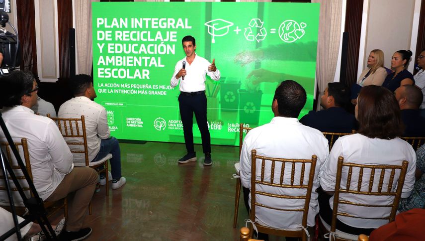 Autoridades lanzan Plan Integral de Reciclaje y Educación Ambiental Escolar