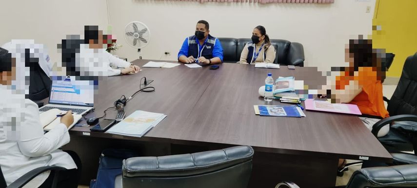 Personal de la Defensoría del Pueblo se entrevistó con familiares de las presuntas víctimas de negligencia médica. Personal de la Defensoría del Pueblo se entrevistó con familiares de las presuntas víctimas de negligencia médica.