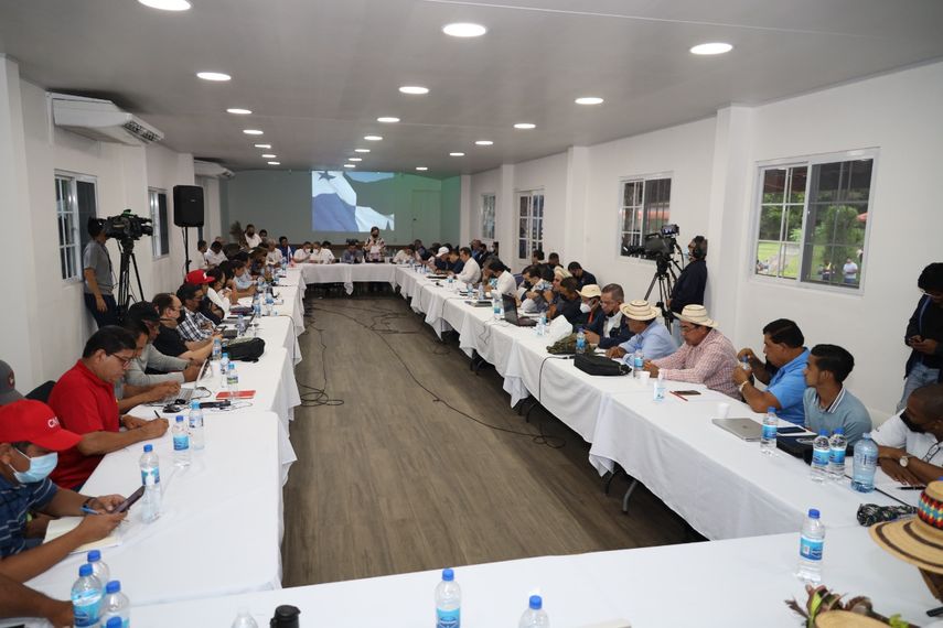 "En la segunda fase del diálogo ya no estarán solo las alianzas, sino que se sumarán agrupaciones de diferentes sectores del país", indicó la CCIAP.