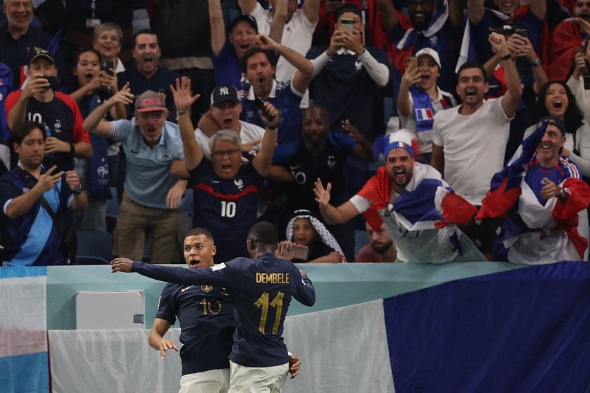 Francia, vigente campeona del mundo, comenzó la defensa de su corona con un triunfo 4-1 frente a Australia